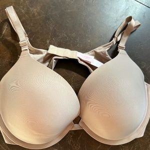 Victoria Secret Body by Victoria Push-Up 38D Nude